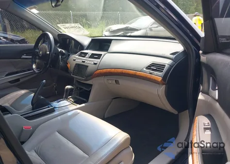 2011 Honda Accord 2.4 Ex-L from USA, damaged, VIN 1HGCP2F84BA065949